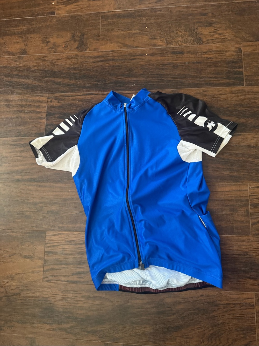 Assos cycling jersey L
